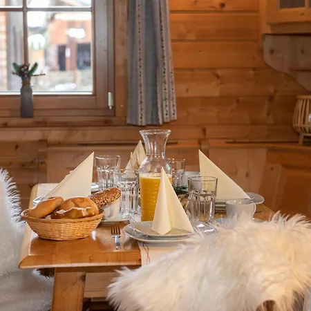 Uriges 17 Chalet *